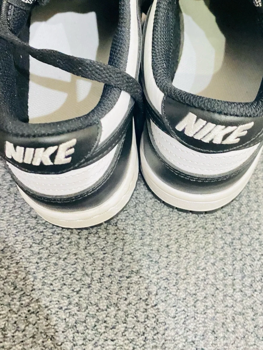 Nike black white